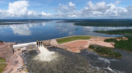 Barragens no Rio Teles Pires — bloqueio da hidrovia