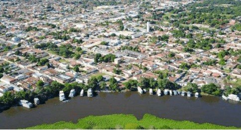 Pontes e Lacerda